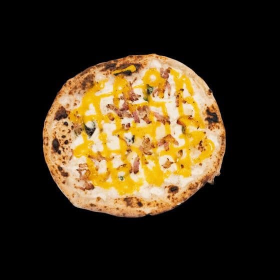 Pizza artesana recién horneada